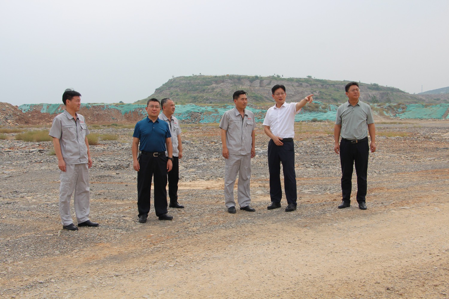 國(guó)資局一行來鑫巖公司開展督導(dǎo)調(diào)研